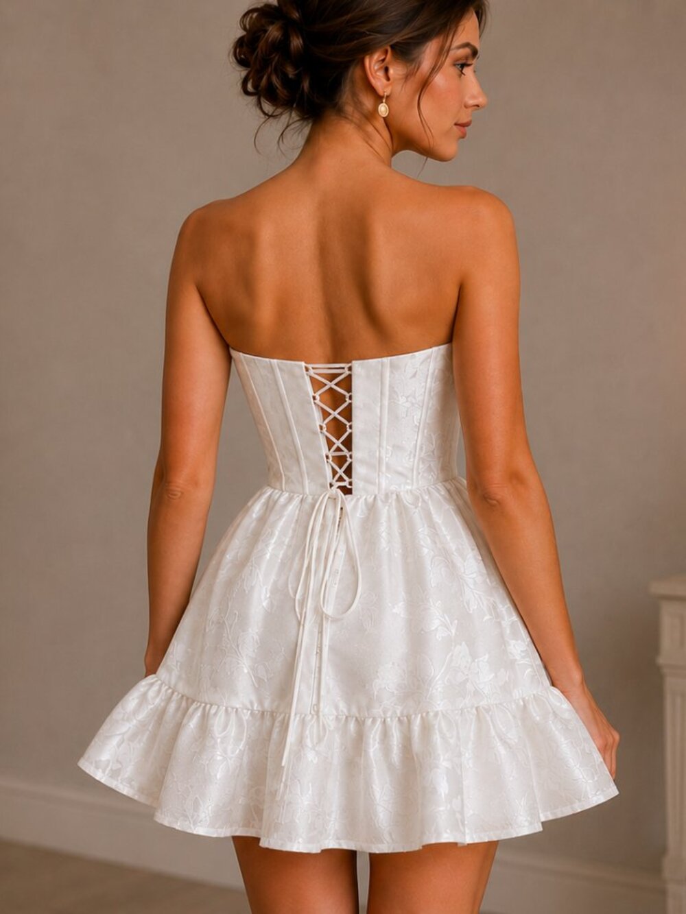 V. Chapman Ginny White Baroque Floral Strapless Corset Mini Dress Size 2 - Picture 2 of 6